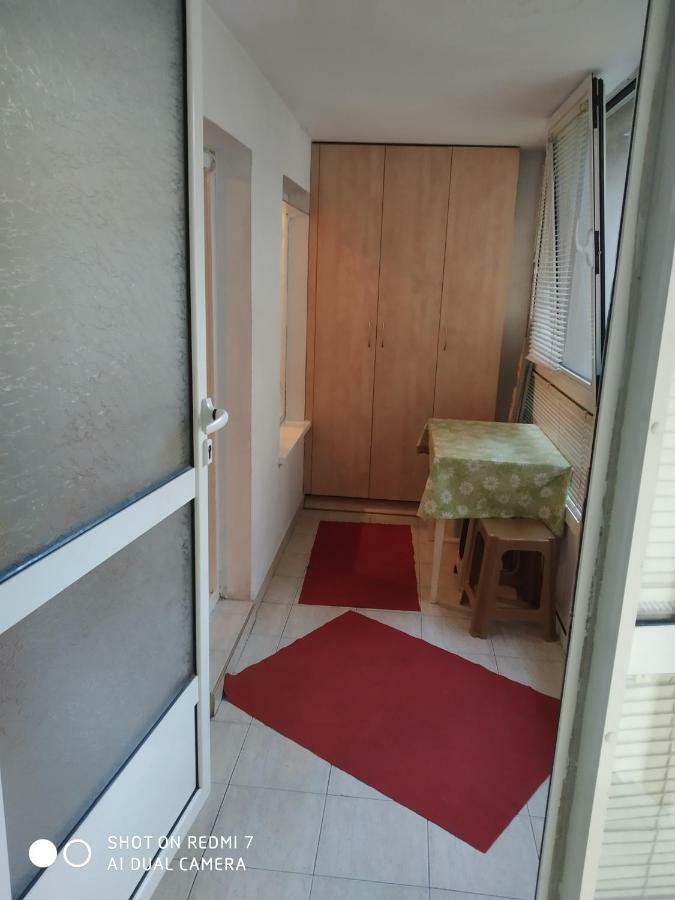 Apartment Karavelov Varna Exterior foto